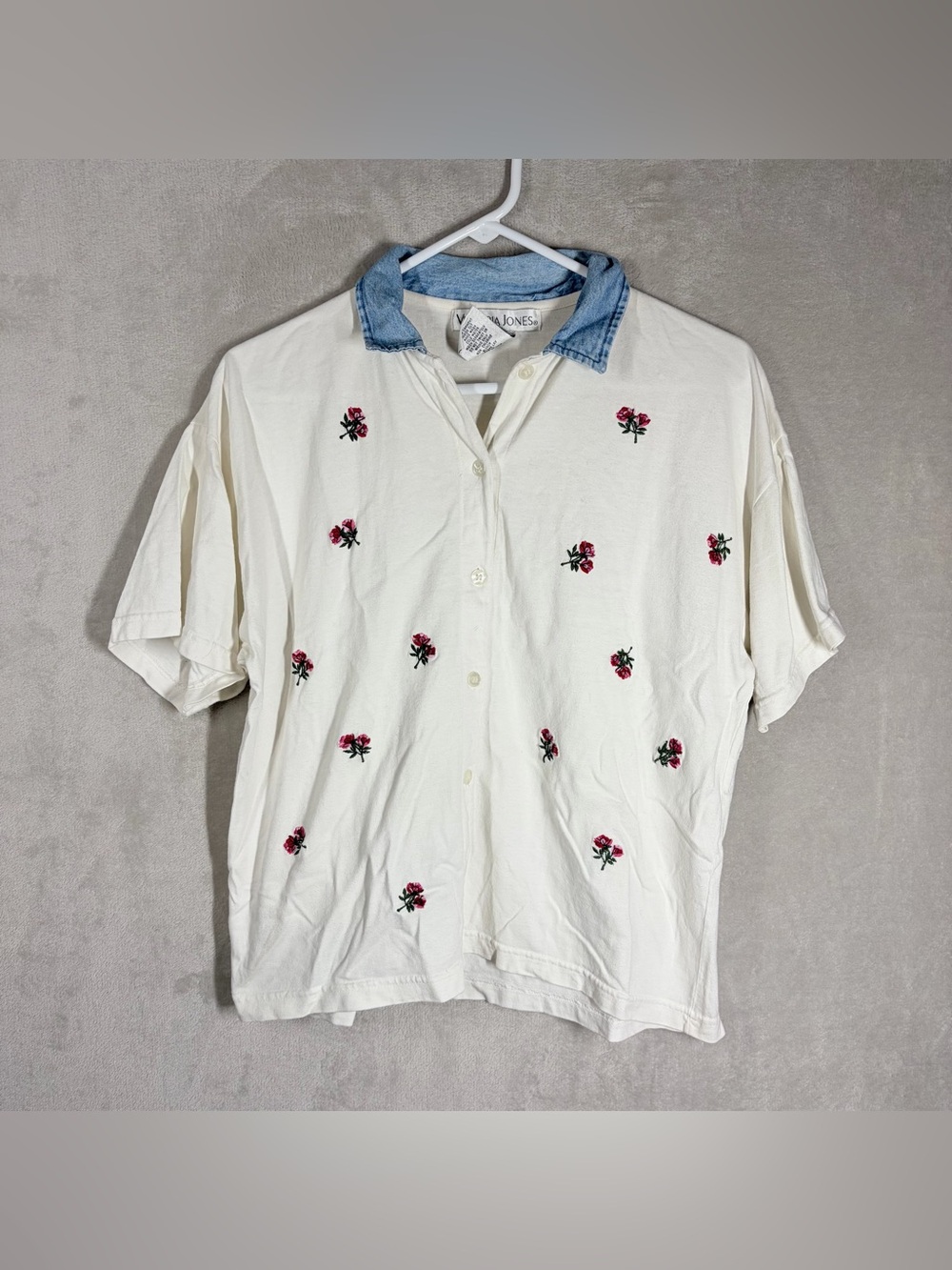 Vintage 90s Floral Embroidered Button Down Shirt Size M Grandma Cottage Normcore